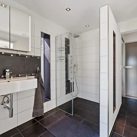 Moderne Mit Garten Und Terrasse * ホッケンハイム