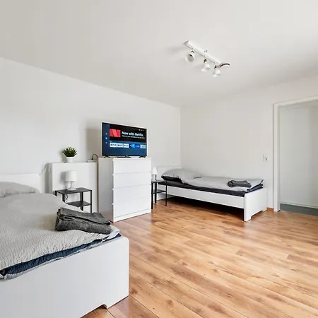 アパート Moderne Mit Garten Und Terrasse *